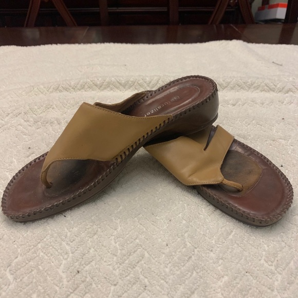 Naturalizer Sandals Leather (Women’s size 7.5) - Picture 1 of 3